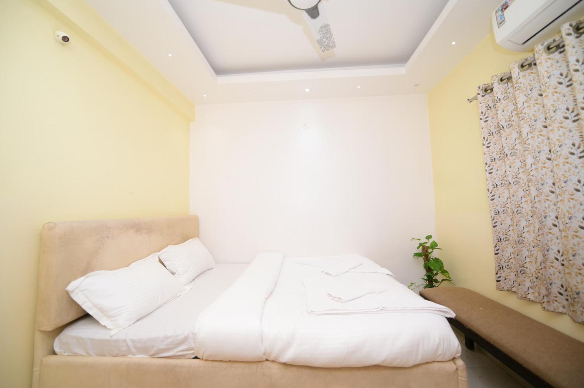 Airport Residency Hotel Ранчі Екстер'єр фото
